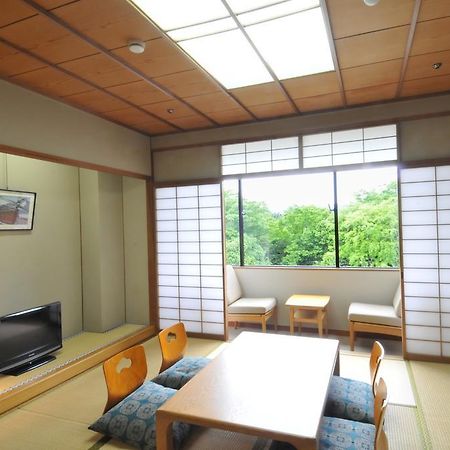 Gosho Nishi Kyoto Heian Hotel Exteriör bild