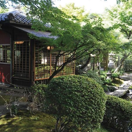 Gosho Nishi Kyoto Heian Hotel Exteriör bild