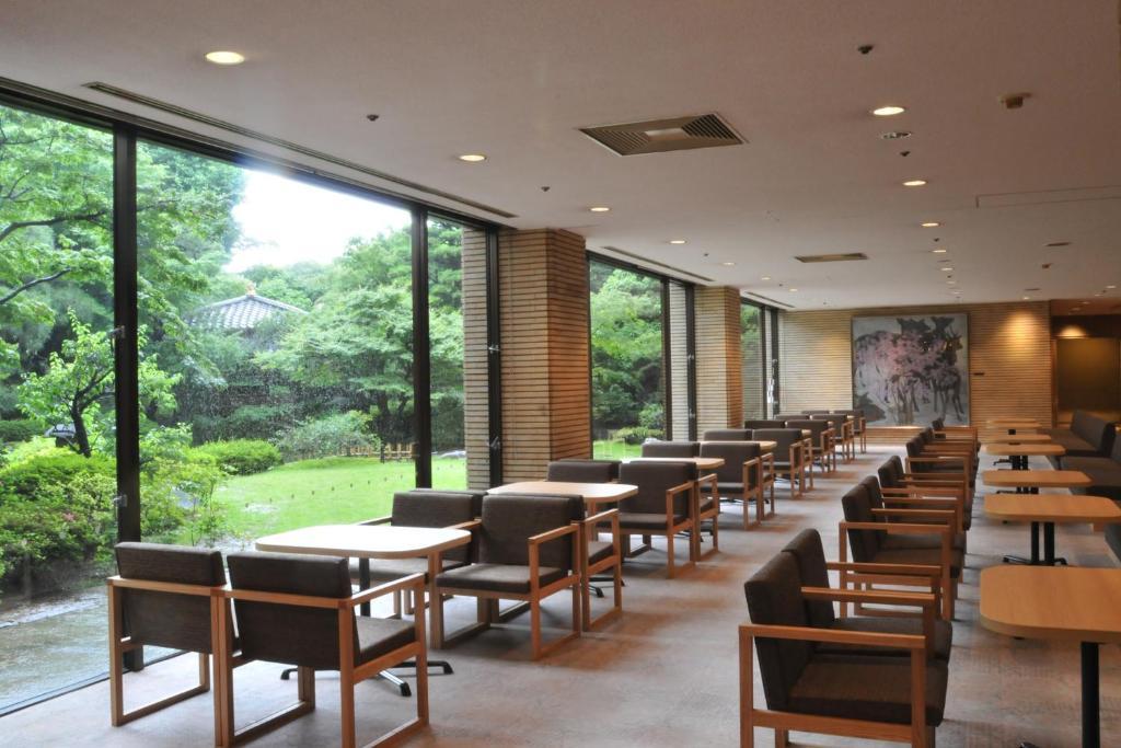 Gosho Nishi Kyoto Heian Hotel Exteriör bild